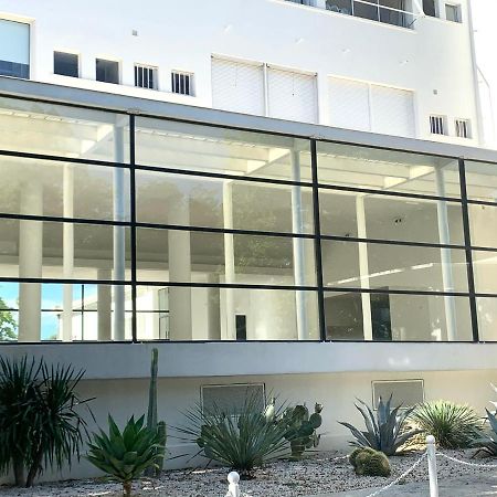 Elegant Studio Et Parking Dans Batiment Historique Сен Тропе Екстериор снимка