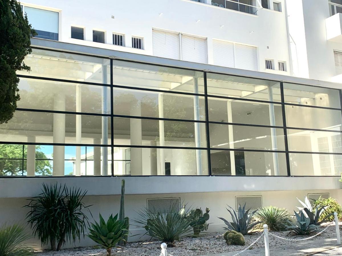Elegant Studio Et Parking Dans Batiment Historique Сен Тропе Екстериор снимка