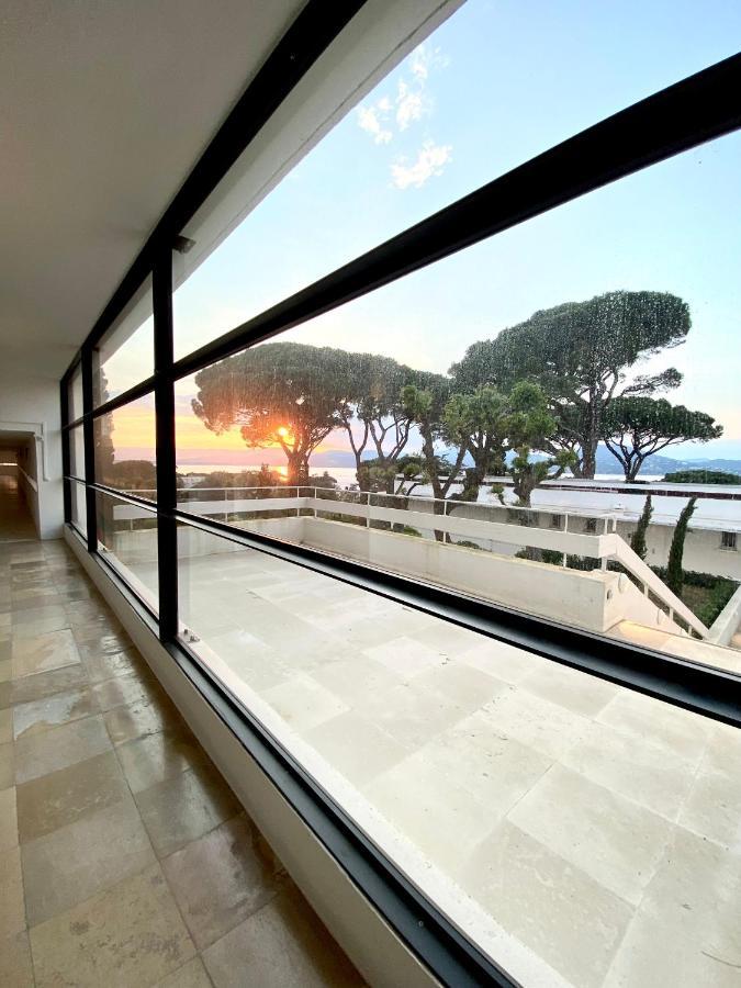 Elegant Studio Et Parking Dans Batiment Historique Сен Тропе Екстериор снимка